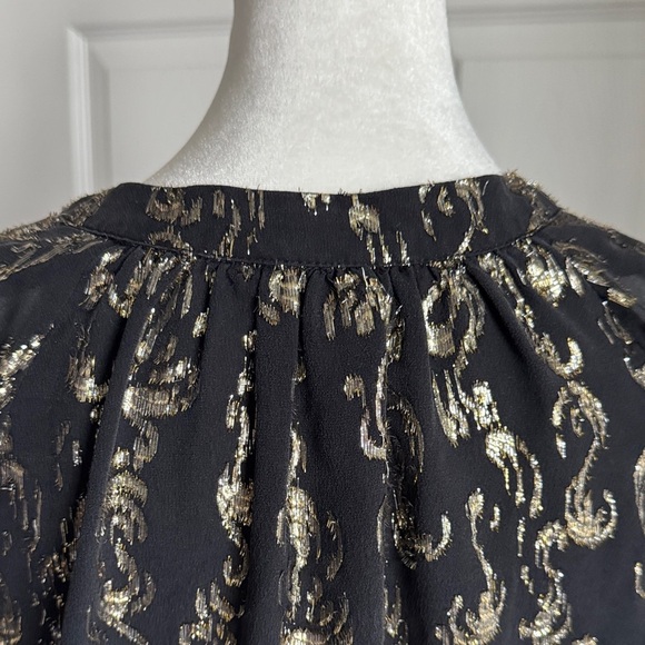 Lilly Pulitzer Black and Gold Patterned Blouse - Picture 11 of 16